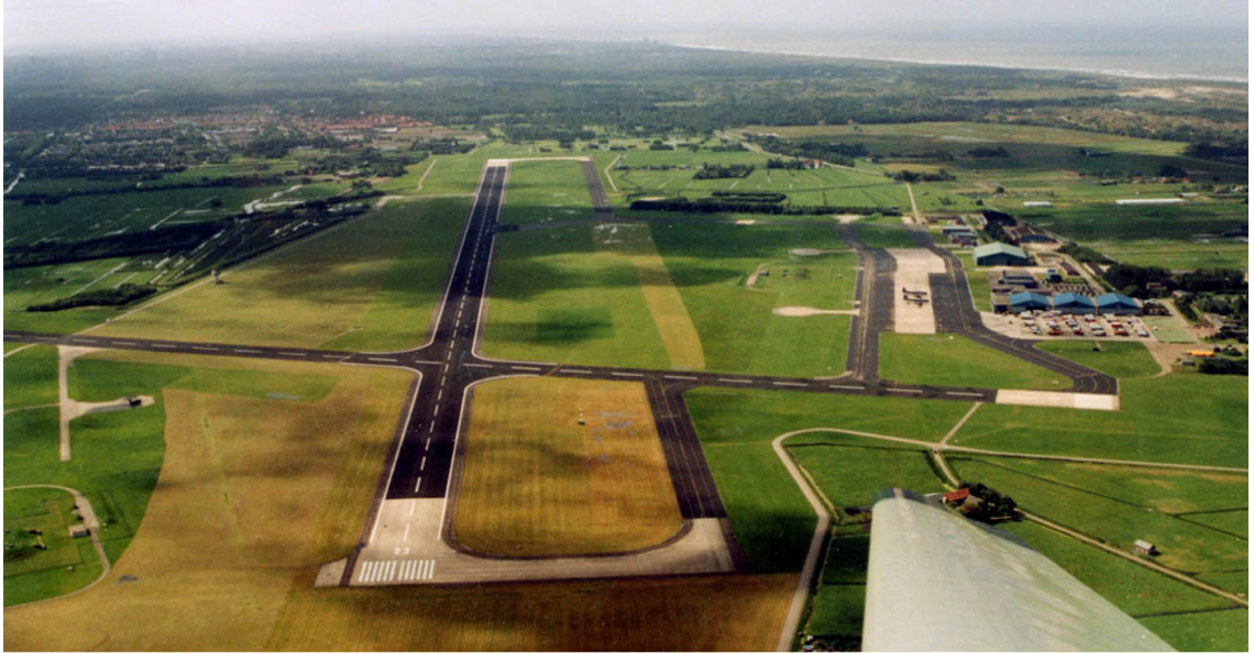 1476265206-_drones-kansen-vliegveld-valkenburg-nu-pakken-drone-2016-nederland-testcentrum-twijfel.png