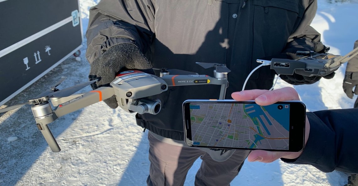 1573732499-dji-demonstreert-phone-id-drone-smartphone-drone-identificatie-2019-1.jpg