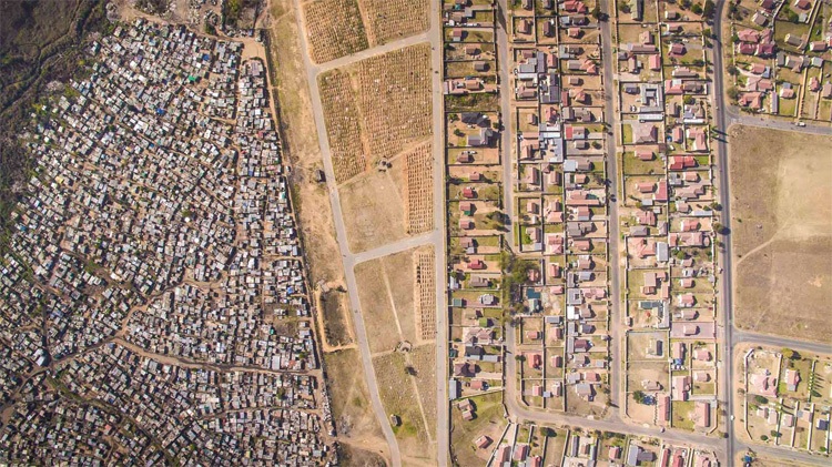 Dronefoto's tonen contrast in Zuid Afrika