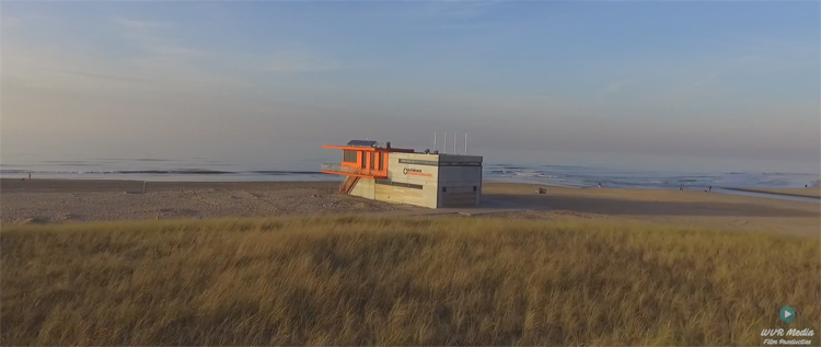 De Katwijkse Kust van boven gefilmd met drone